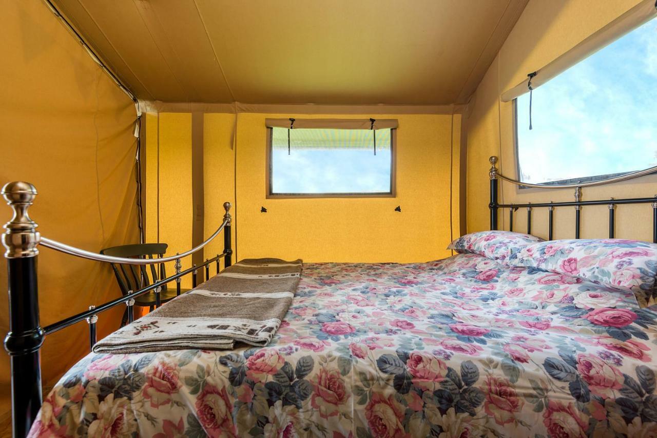 Отель Kidwelly Glamping Экстерьер фото